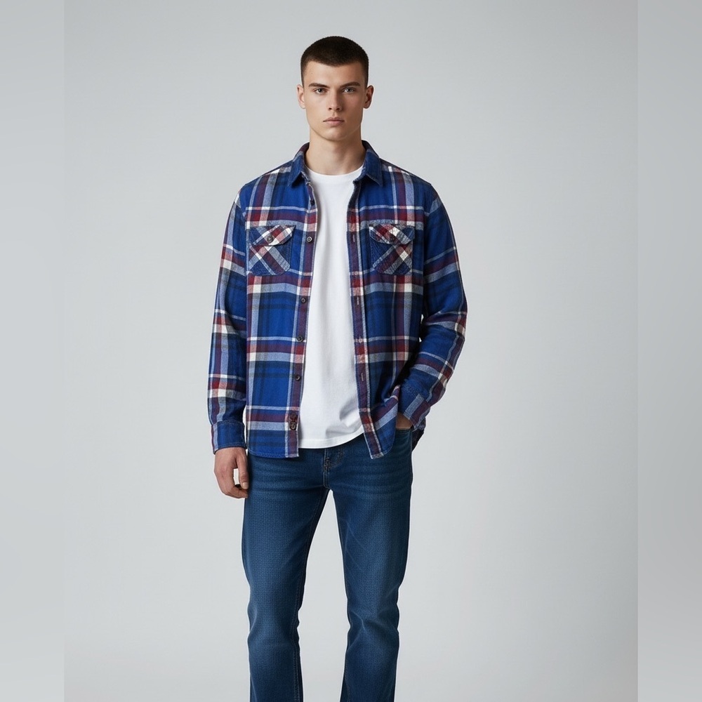American Eagle Outfitters Soft Flannel Red/Blue w/ contrasting inside flannel S